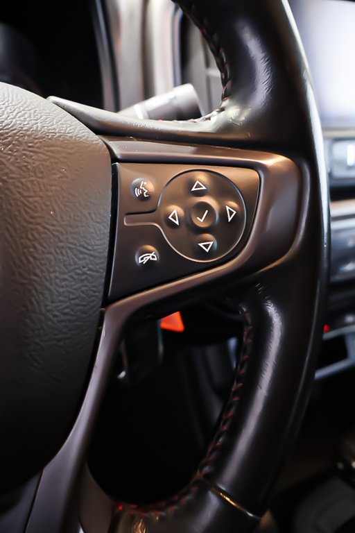 2016 GMC Canyon SLE + 4X4 + ATTACHE-REMORQUE in Terrebonne, Quebec - 17 - w1024h768px