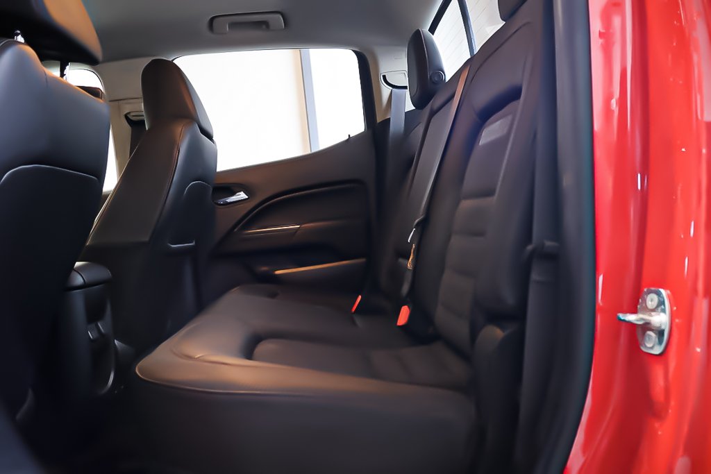 2016 GMC Canyon SLE + 4X4 + ATTACHE-REMORQUE in Terrebonne, Quebec - 27 - w1024h768px