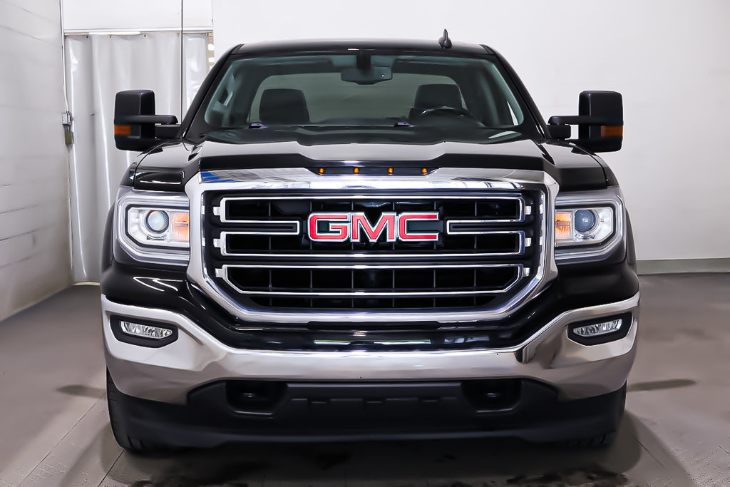 GMC Sierra SLE + 4X4 + CABINE DOUBLE + V8 5.3L 2018 à Terrebonne, Québec - 2 - w1024h768px