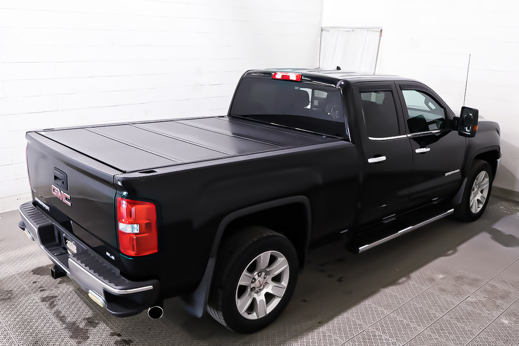 GMC Sierra SLE + 4X4 + CABINE DOUBLE + V8 5.3L 2018 à Terrebonne, Québec - 7 - w1024h768px