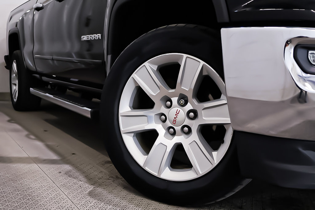 GMC Sierra SLE + 4X4 + CABINE DOUBLE + V8 5.3L 2018 à Terrebonne, Québec - 9 - w1024h768px