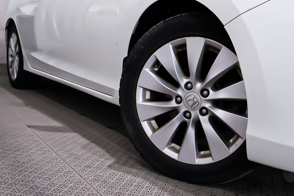 2013 Honda Accord EX-L + TRES BAS KILO + TOIT OUVRANT in Terrebonne, Quebec - 9 - w1024h768px