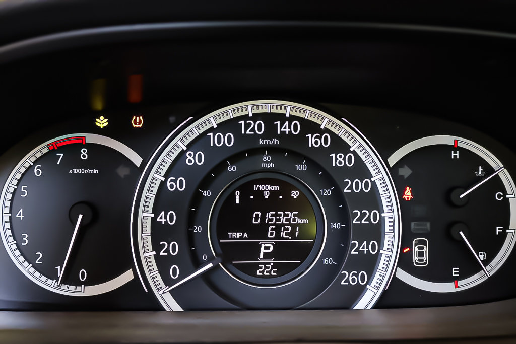 2013 Honda Accord EX-L + TRES BAS KILO + TOIT OUVRANT in Terrebonne, Quebec - 19 - w1024h768px