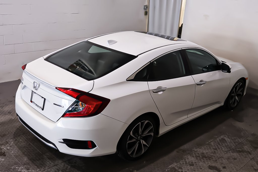2019 Honda Civic TOURING + AUTOMATIQUE + TOIT OUVRANT in Terrebonne, Quebec - 7 - w1024h768px