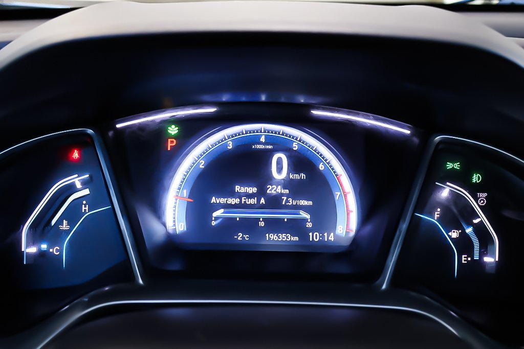 2019 Honda Civic TOURING + AUTOMATIQUE + TOIT OUVRANT in Terrebonne, Quebec - 21 - w1024h768px
