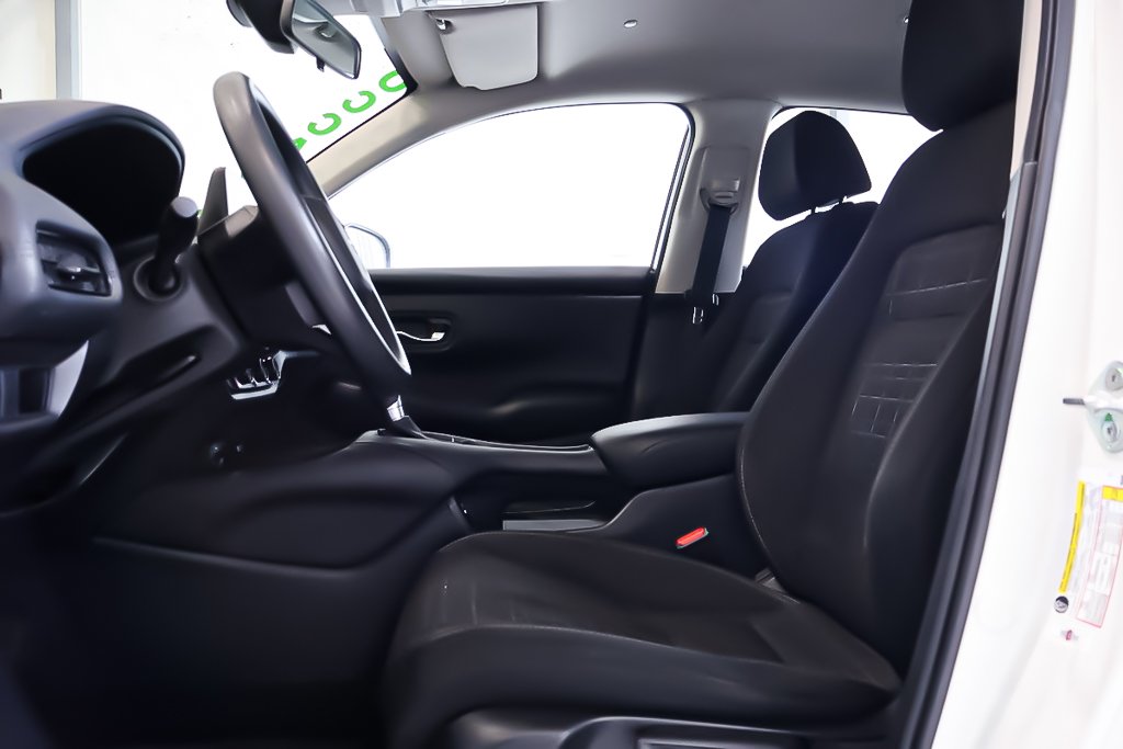 2024 Honda HR-V LX + FWD + CARPLAY + CAMERA DE RECUL in Terrebonne, Quebec - 7 - w1024h768px