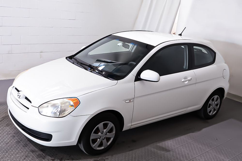 2010 Hyundai Accent L + AUTOMATIQUE + TRES BAS KILOMETRAGE in Terrebonne, Quebec - 3 - w1024h768px