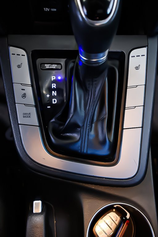 2017 Hyundai Elantra GLS + AUTOMATIQUE + TOIT OUVRANT in Terrebonne, Quebec - 25 - w1024h768px