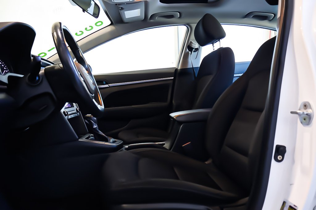 2017 Hyundai Elantra GLS + AUTOMATIQUE + TOIT OUVRANT in Terrebonne, Quebec - 10 - w1024h768px