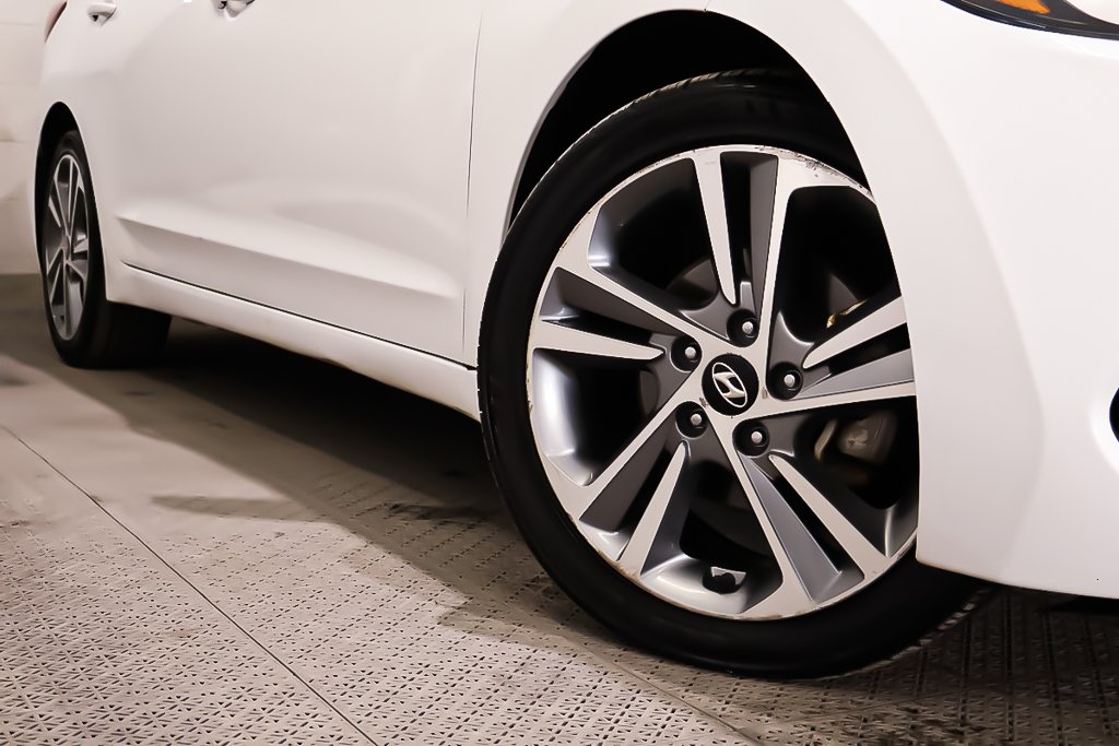 2017 Hyundai Elantra GLS + AUTOMATIQUE + TOIT OUVRANT in Terrebonne, Quebec - 9 - w1024h768px
