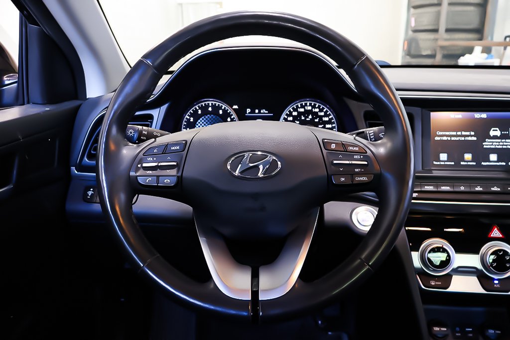 2020 Hyundai Elantra PREFERRED + ENSEMBLE SUN & SAFETY in Terrebonne, Quebec - 12 - w1024h768px
