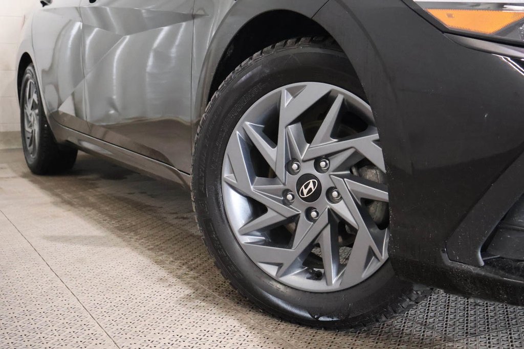 Hyundai Elantra PREFERRED + DEMARREUR A DISTANCE + CARPLAY 2024 à Terrebonne, Québec - 9 - w1024h768px