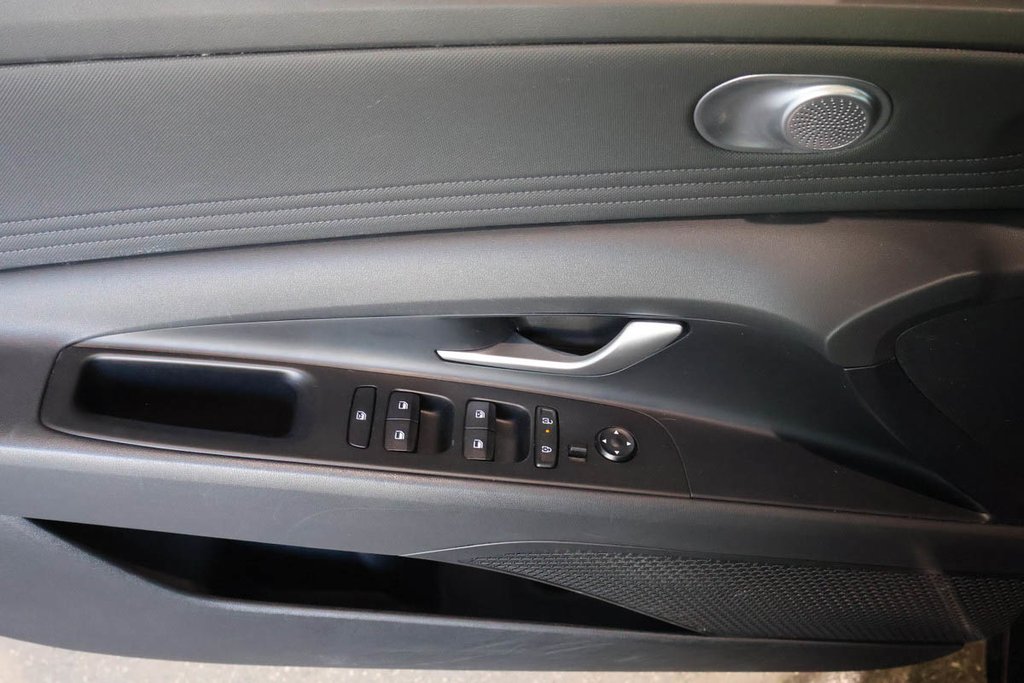 Hyundai Elantra PREFERRED + DEMARREUR A DISTANCE + CARPLAY 2024 à Terrebonne, Québec - 23 - w1024h768px