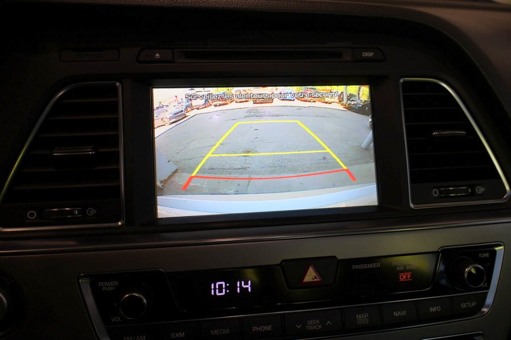 2016 Hyundai Sonata SPORT-TECH 2.4L + TOIT OUVRANT + CUIR in Terrebonne, Quebec - 22 - w1024h768px