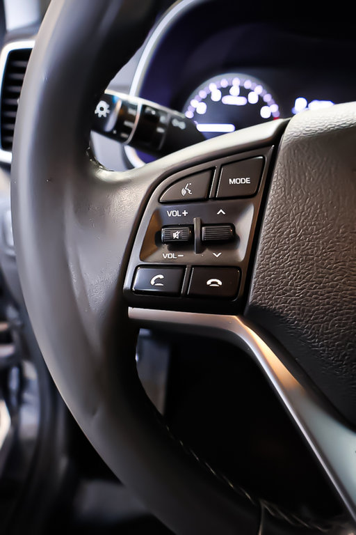 2020 Hyundai Tucson PREFERRED + AWD + DEMARREUR in Terrebonne, Quebec - 15 - w1024h768px