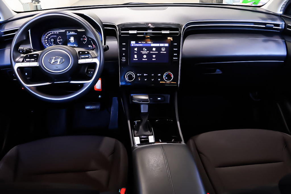 2022 Hyundai Tucson ESSENTIAL + AWD + CARPLAY in Terrebonne, Quebec - 13 - w1024h768px
