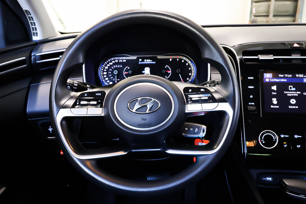 2022 Hyundai Tucson ESSENTIAL + AWD + CARPLAY in Terrebonne, Quebec - 14 - w1024h768px