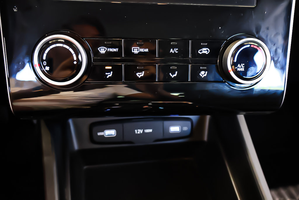 2022 Hyundai Tucson ESSENTIAL + AWD + CARPLAY in Terrebonne, Quebec - 22 - w1024h768px