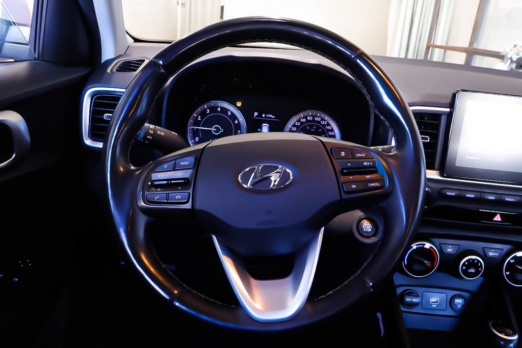 Hyundai VENUE TREND + T/A + AUTOMATIQUE + TOIT OUVRANT 2021 à Terrebonne, Québec - 15 - w1024h768px