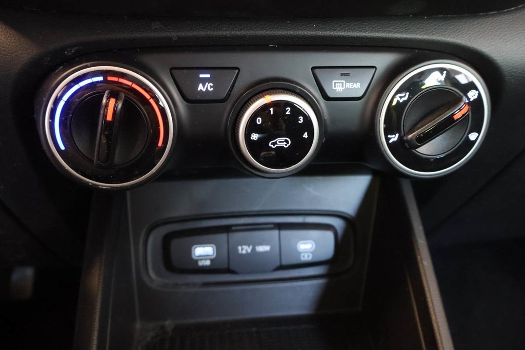 Hyundai VENUE PREFERRED + T/A + CARPLAY 2024 à Terrebonne, Québec - 22 - w1024h768px