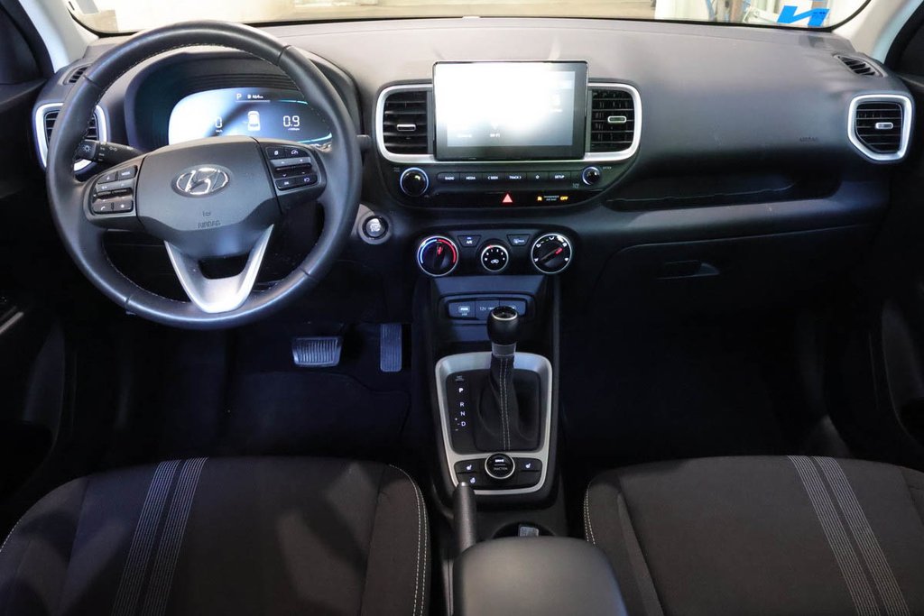 Hyundai VENUE PREFERRED + T/A + CARPLAY 2024 à Terrebonne, Québec - 13 - w1024h768px
