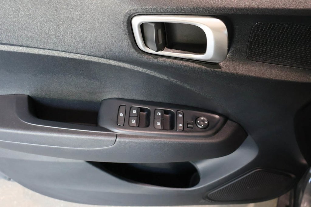 Hyundai VENUE PREFERRED + T/A + CARPLAY 2024 à Terrebonne, Québec - 27 - w1024h768px