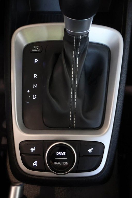 2025 Hyundai VENUE PREFERRED + SIEGES ET VOLANT CHAUFFANTS + CARPLAY in Terrebonne, Quebec - 23 - w1024h768px