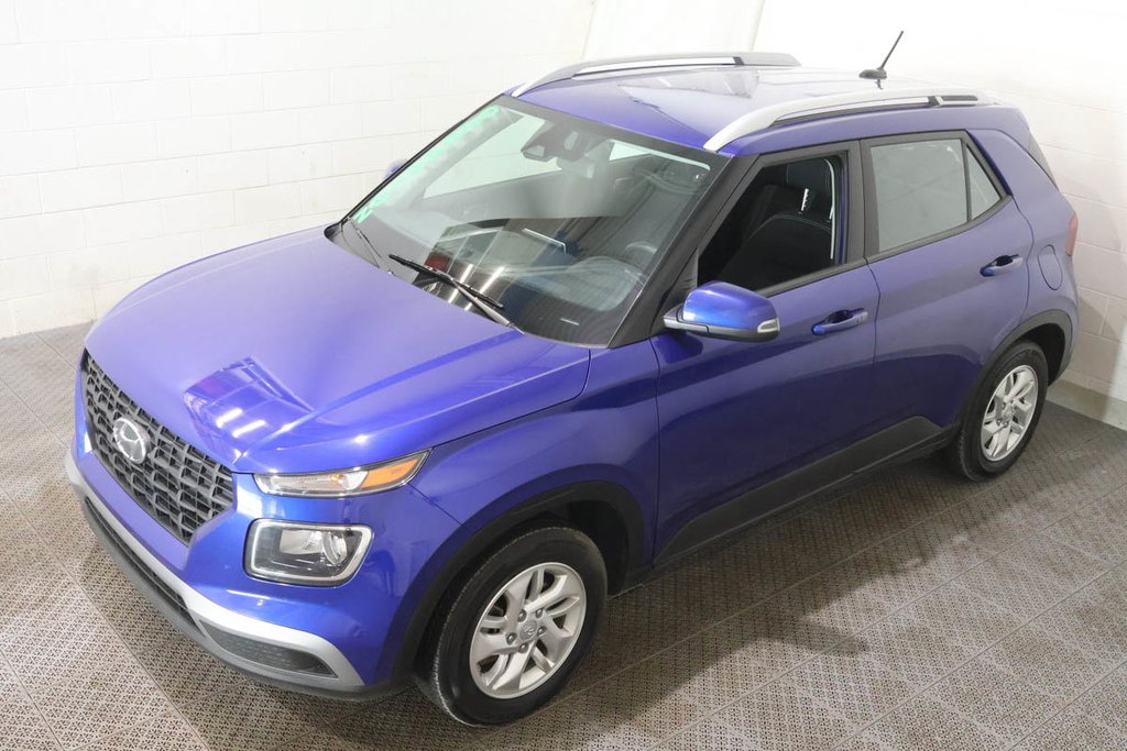 2025 Hyundai VENUE PREFERRED + SIEGES ET VOLANT CHAUFFANTS + CARPLAY in Terrebonne, Quebec - 3 - w1024h768px