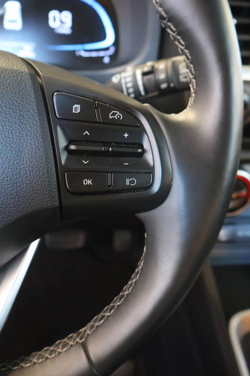Hyundai VENUE PREFERRED + DÉMARREUR + CARPLAY 2025 à Terrebonne, Québec - 17 - w1024h768px