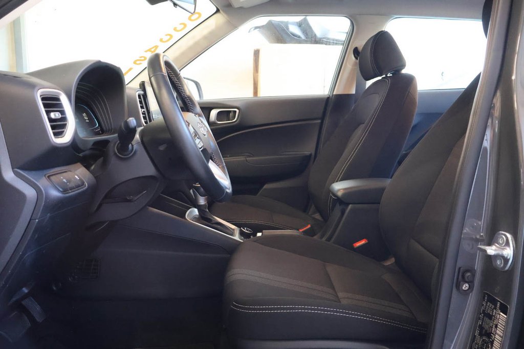 Hyundai VENUE PREFERRED + DÉMARREUR + CARPLAY 2025 à Terrebonne, Québec - 10 - w1024h768px