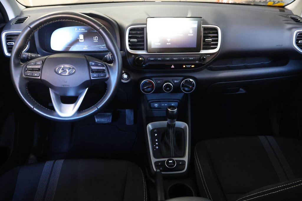 Hyundai VENUE PREFERRED + DÉMARREUR + CARPLAY 2025 à Terrebonne, Québec - 13 - w1024h768px
