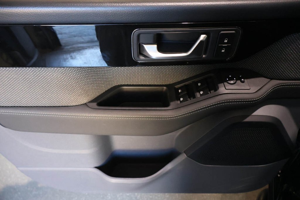 INEOS GRENADIER 4X4 + ATTACHE-REMORQUE + CARPLAY 2024 à Terrebonne, Québec - 26 - w1024h768px