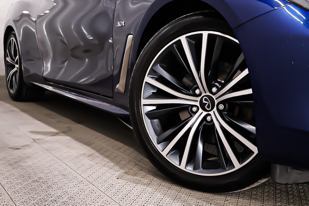 Infiniti Q60 LUXE + AWD + TOIT OUVRANT + CARPLAY 2020 à Terrebonne, Québec - 9 - w1024h768px