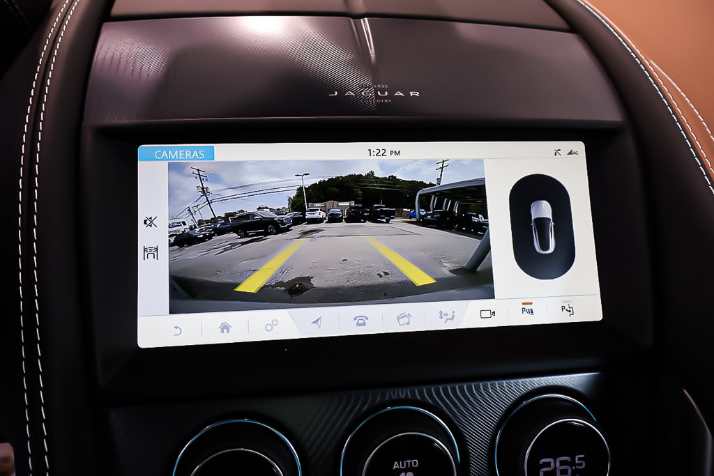 2023 Jaguar F-TYPE P450 R-DYNAMIC COUPE + 4WD + V8 5.0L in Terrebonne, Quebec - 21 - w1024h768px