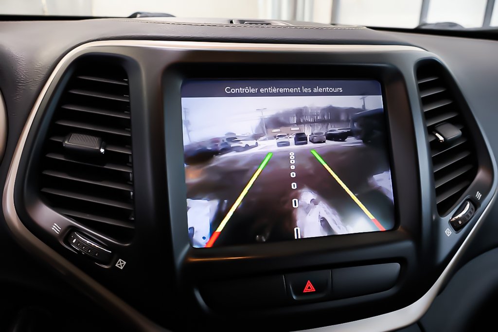2018 Jeep Cherokee NORTH + 4X4 + ATTELAGE DE REMORQUE in Terrebonne, Quebec - 21 - w1024h768px