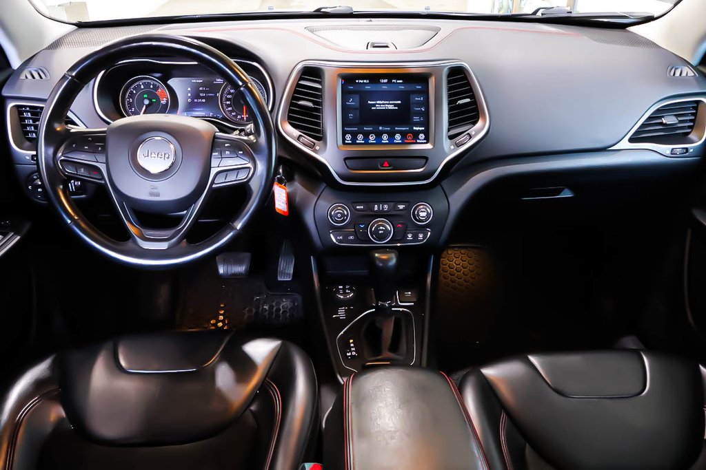 2020 Jeep Cherokee TRAILHAWK + 4X4 + V6 3.2L in Terrebonne, Quebec - 13 - w1024h768px