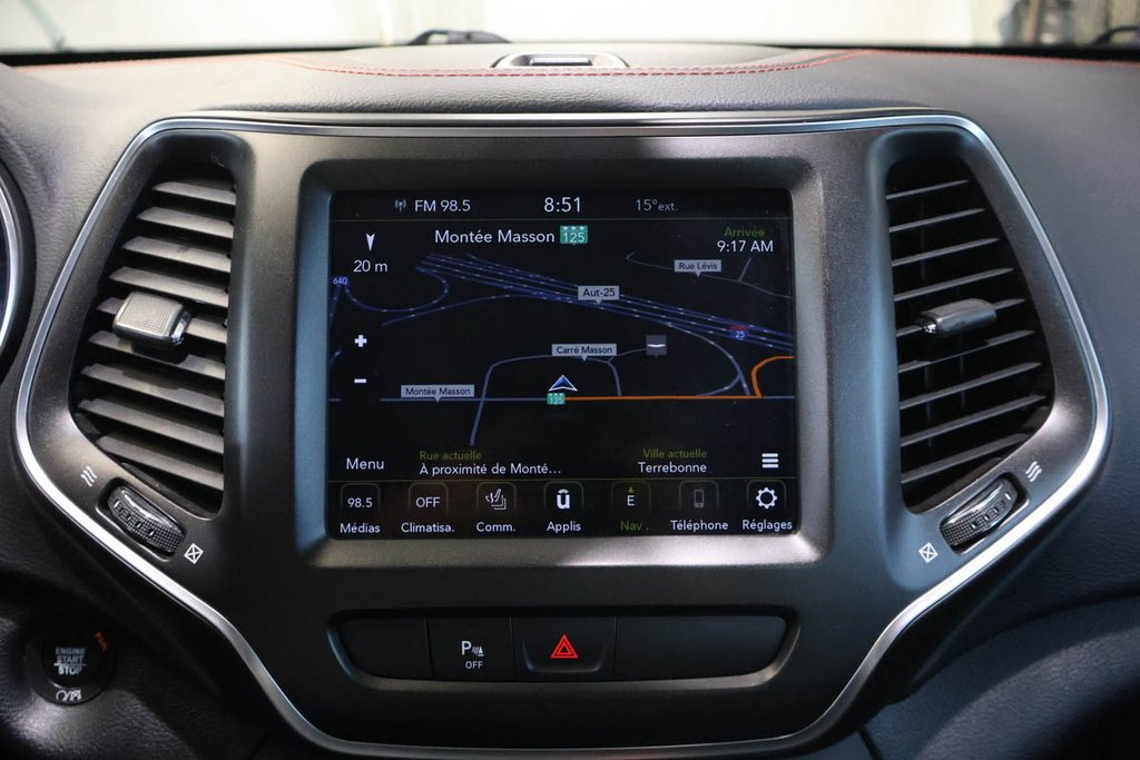 2020 Jeep Cherokee TRAILHAWK + 4X4 + TOIT OUVRANT PANO in Terrebonne, Quebec - 23 - w1024h768px