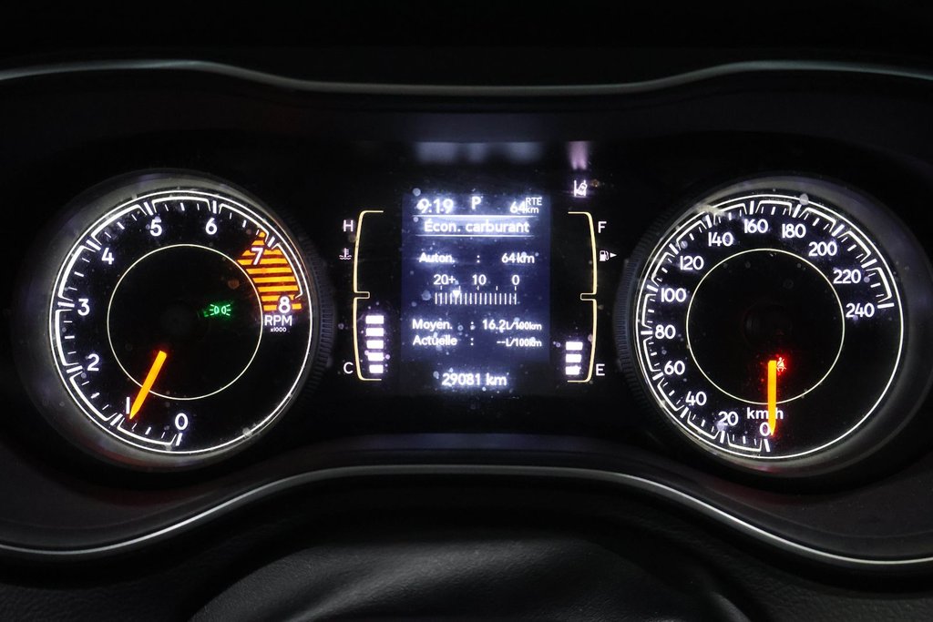 2022 Jeep Cherokee SPORT + ENSEMBLE X + 4X4 + TOIT OUVRANT PANO in Terrebonne, Quebec - 19 - w1024h768px