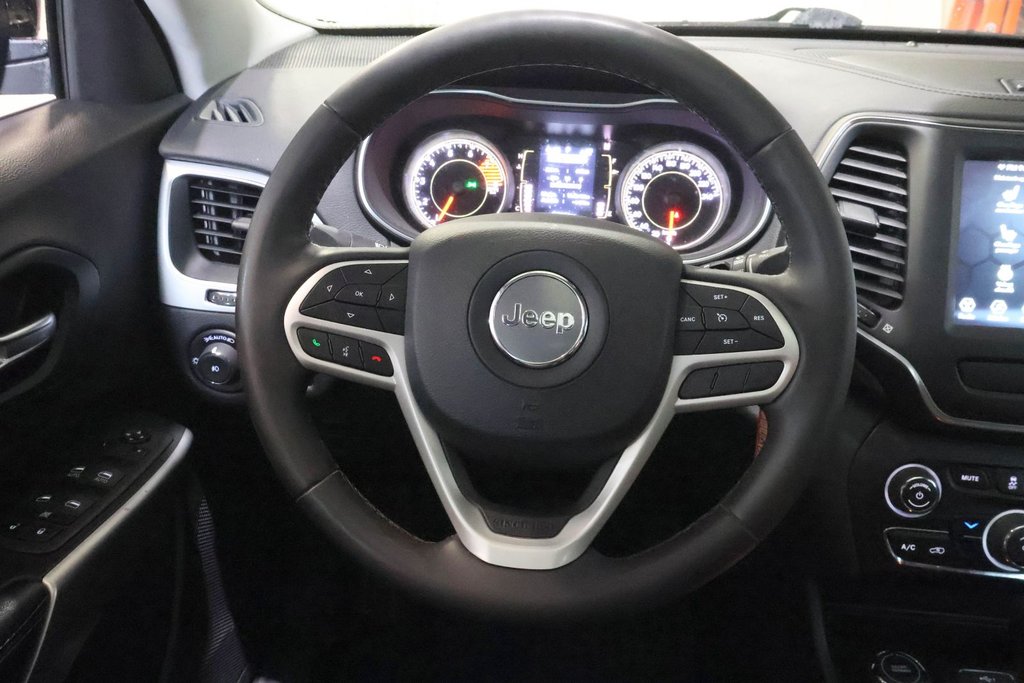 2022 Jeep Cherokee SPORT + ENSEMBLE X + 4X4 + TOIT OUVRANT PANO in Terrebonne, Quebec - 15 - w1024h768px