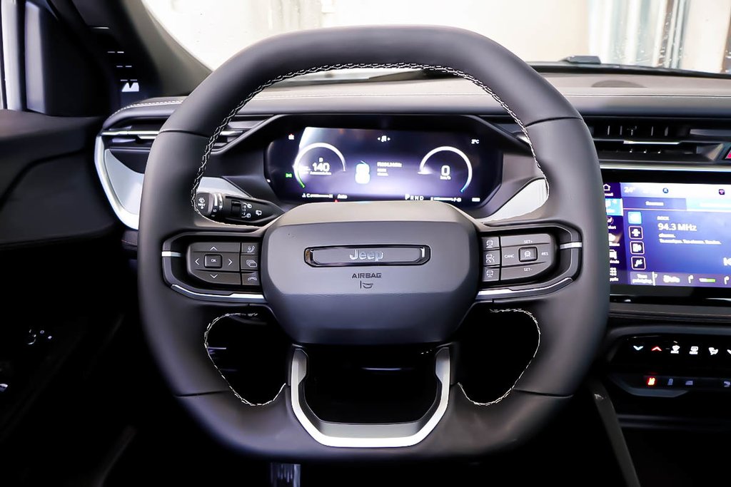 Jeep Cherokee LIMITED 2026 à Terrebonne, Québec - 12 - w1024h768px