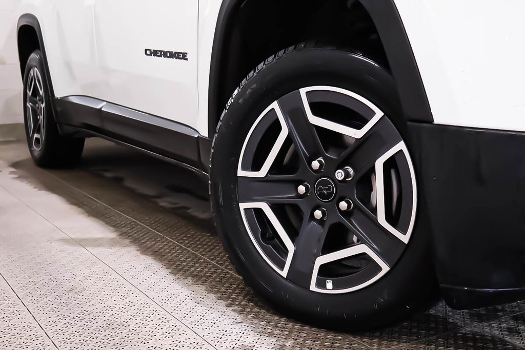 Jeep Cherokee LIMITED 2026 à Terrebonne, Québec - 7 - w1024h768px