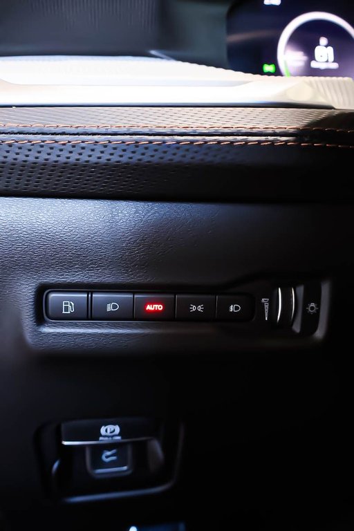 2026 Jeep Cherokee LIMITED in Terrebonne, Quebec - 17 - w1024h768px