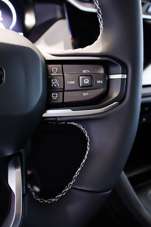 2026 Jeep Cherokee LIMITED in Terrebonne, Quebec - 13 - w1024h768px