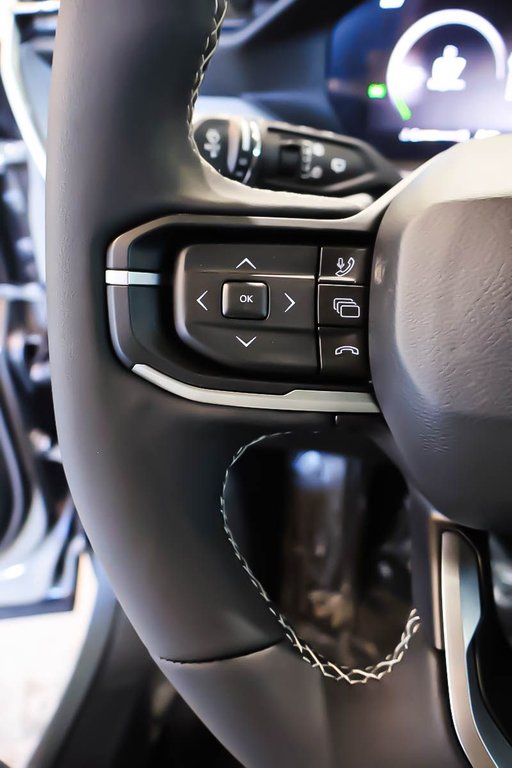 Jeep Cherokee LAREDO 2026 à Terrebonne, Québec - 12 - w1024h768px