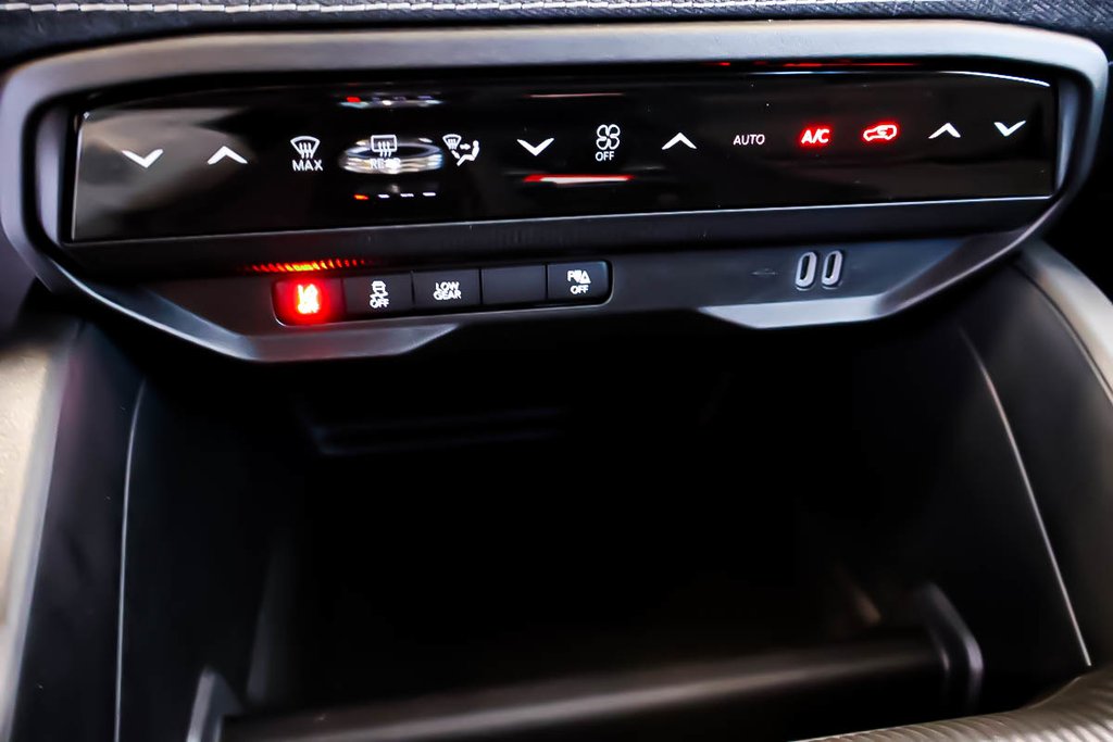 Jeep Cherokee LAREDO 2026 à Terrebonne, Québec - 16 - w1024h768px