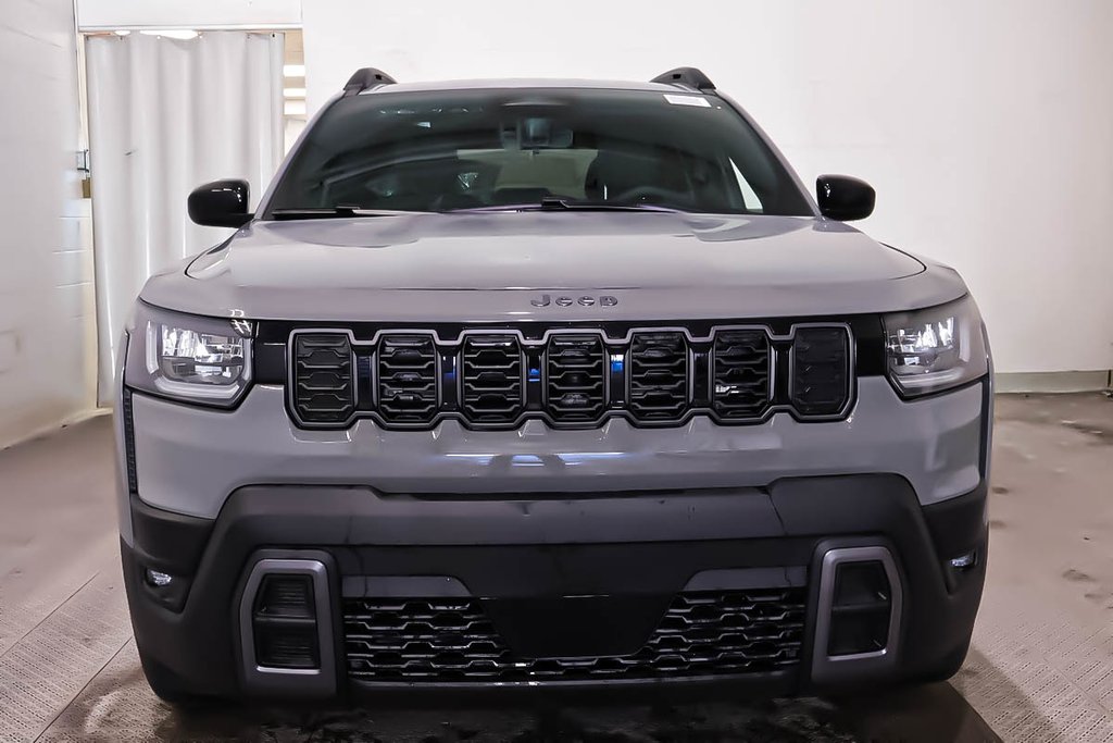 Jeep Cherokee LAREDO 2026 à Terrebonne, Québec - 2 - w1024h768px