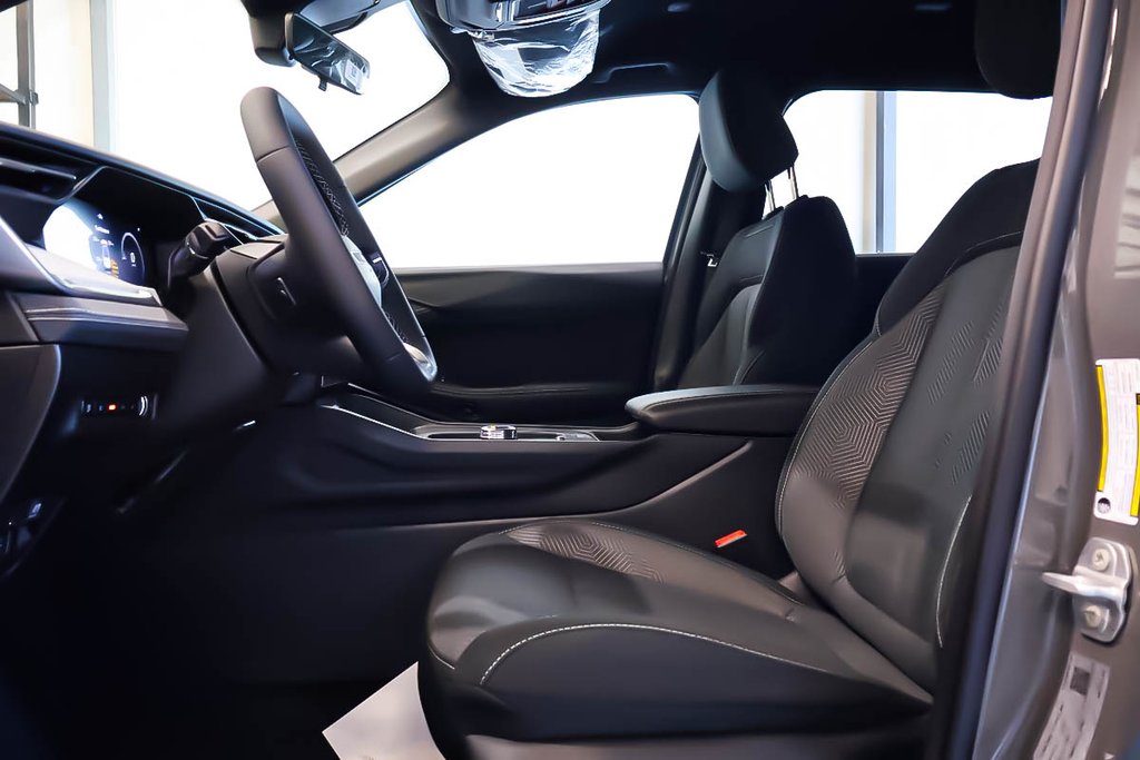 Jeep Cherokee LAREDO 2026 à Terrebonne, Québec - 8 - w1024h768px