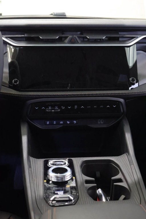 2026 Jeep Cherokee OVERLAND in Terrebonne, Quebec - 16 - w1024h768px