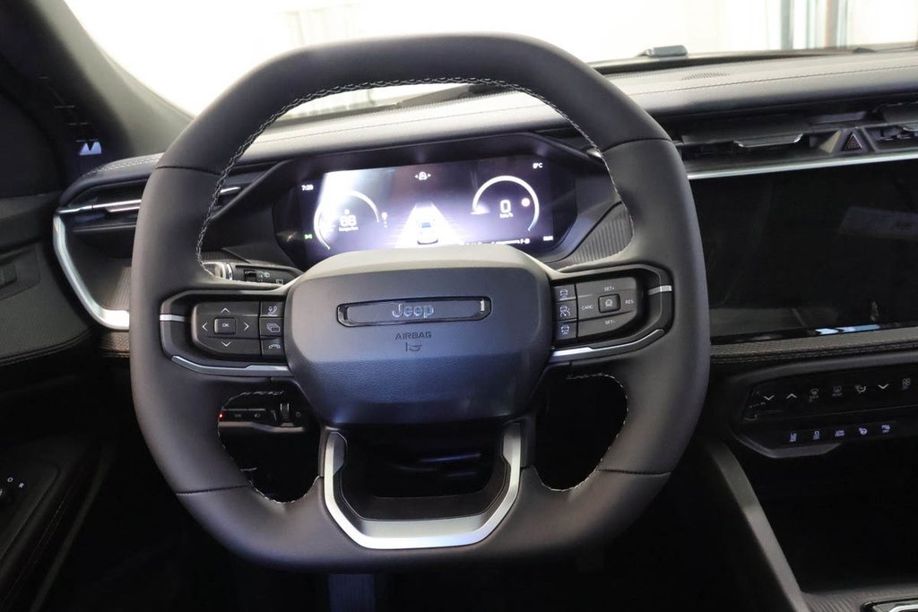 2026 Jeep Cherokee OVERLAND in Terrebonne, Quebec - 12 - w1024h768px