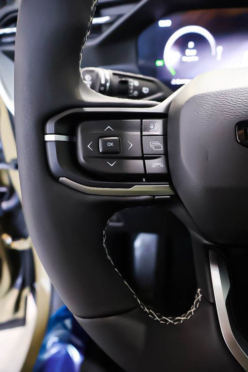 2026 Jeep Cherokee LAREDO in Terrebonne, Quebec - 12 - w1024h768px